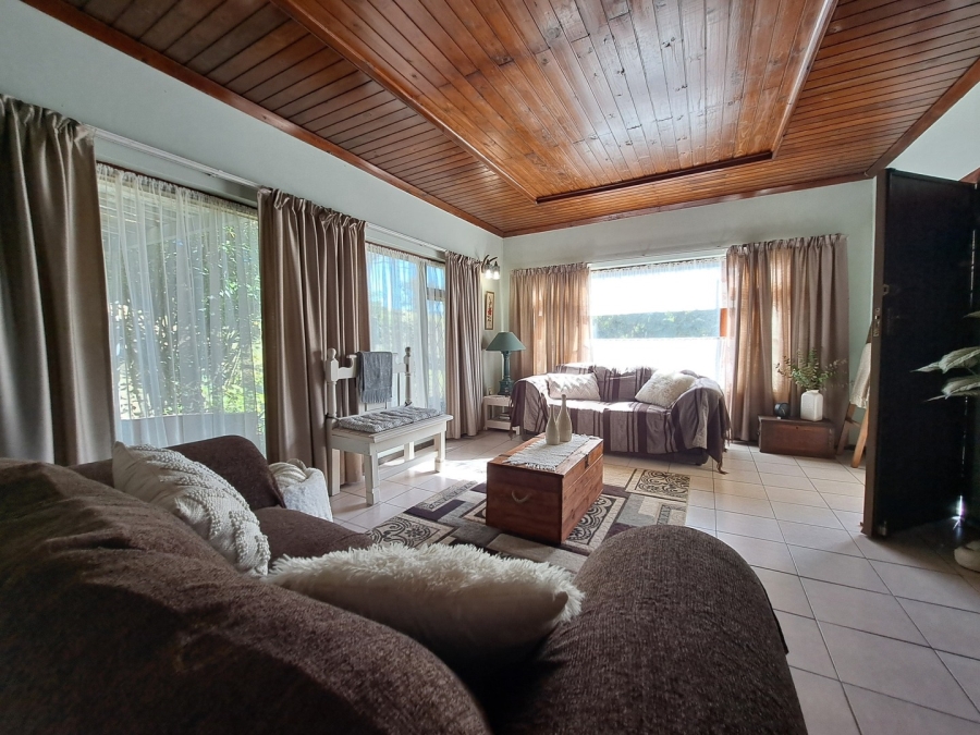 3 Bedroom Property for Sale in Summerpride Eastern Cape